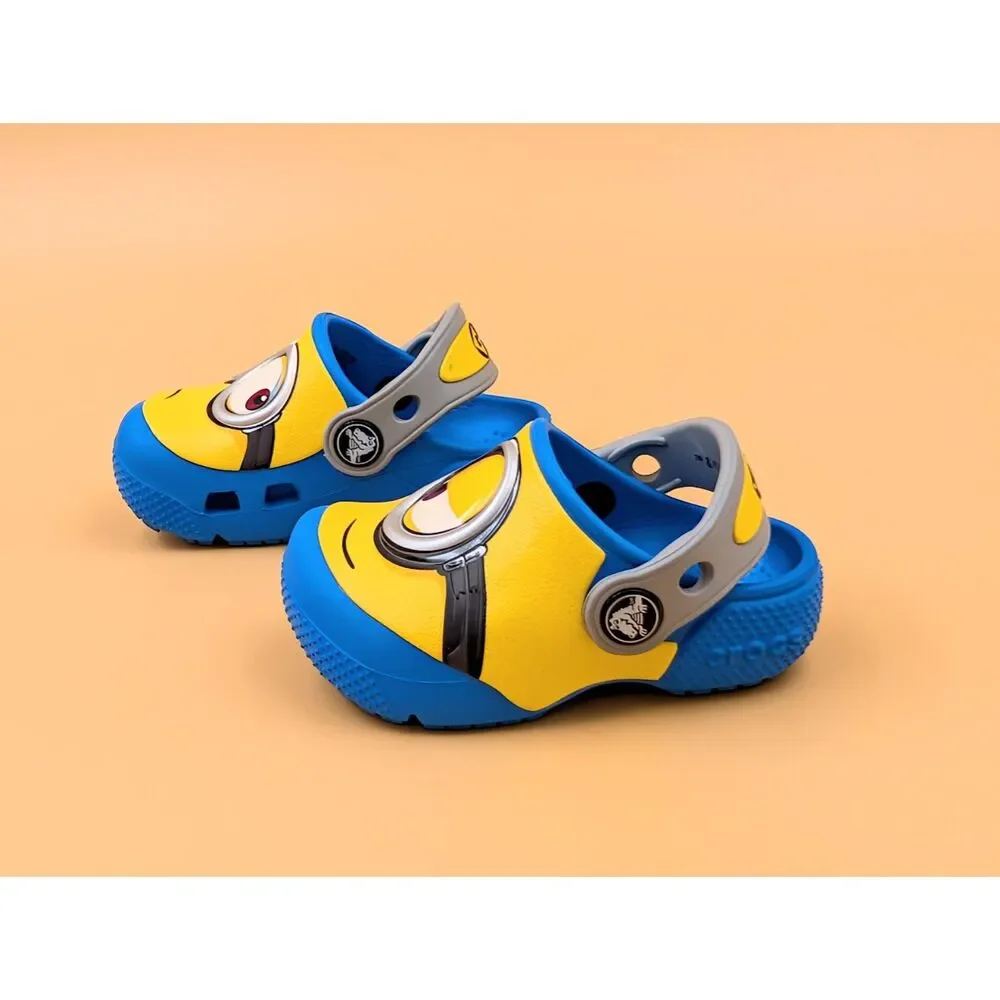 Crocs Toddler Despicable Me Minions Yellow Size C4 Classic Clogs
